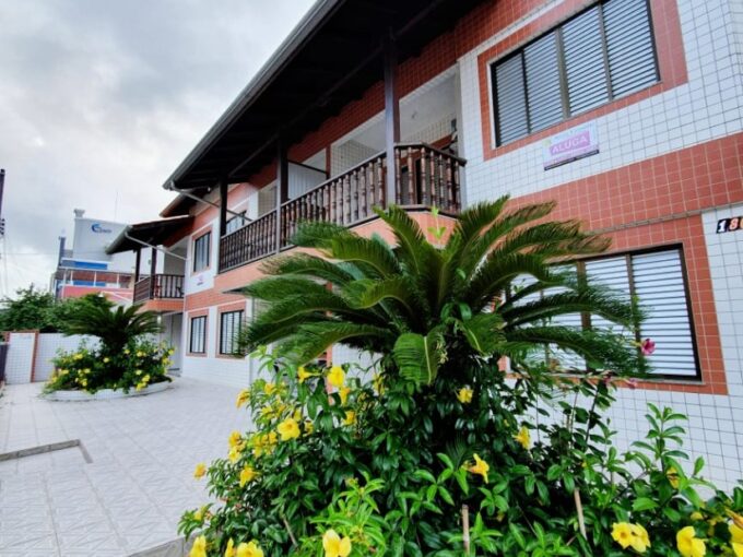 169A – Apartamento térreo com conforto e ótima localização!
